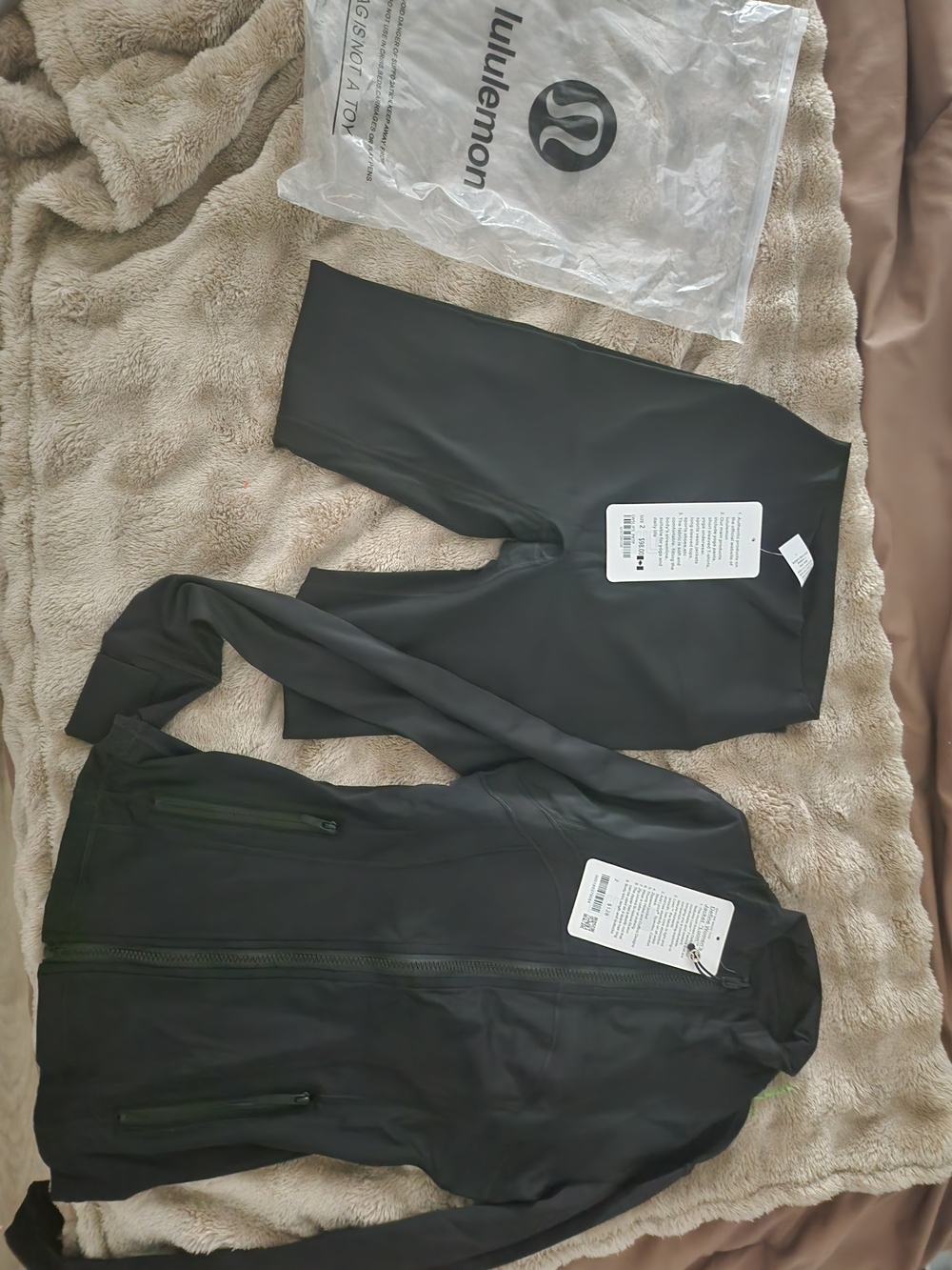 lululemon athletica Black High-Rise Leggings & Jacket Set - Picture 4 of 4